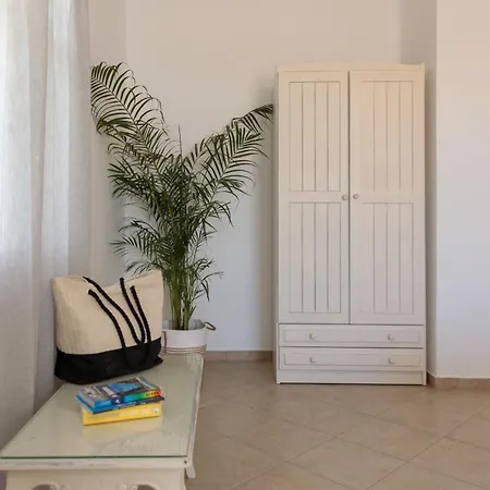 Maria's & Studios Apartment Agia Anna (Naxos)