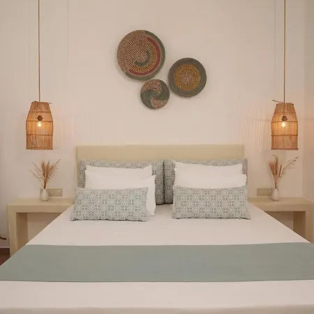 Maria's & Studios Agia Anna (Naxos)