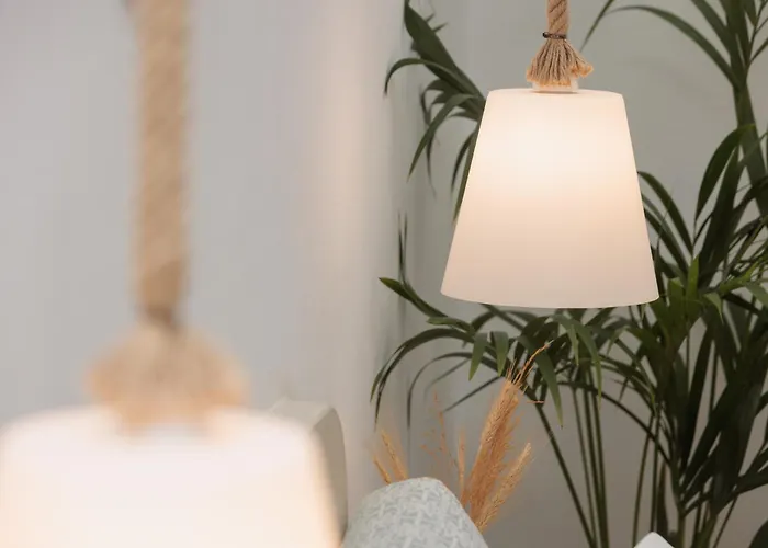 Maria's & アパート