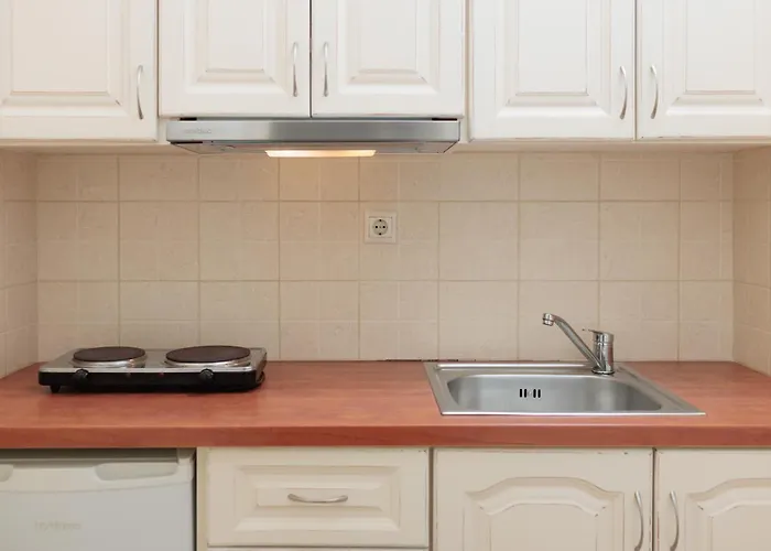 Maria's & アパート