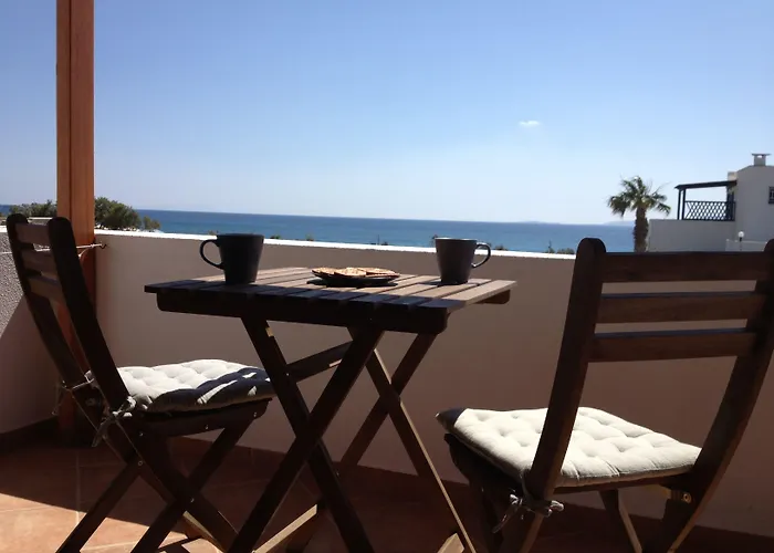 Maria's & アパート *